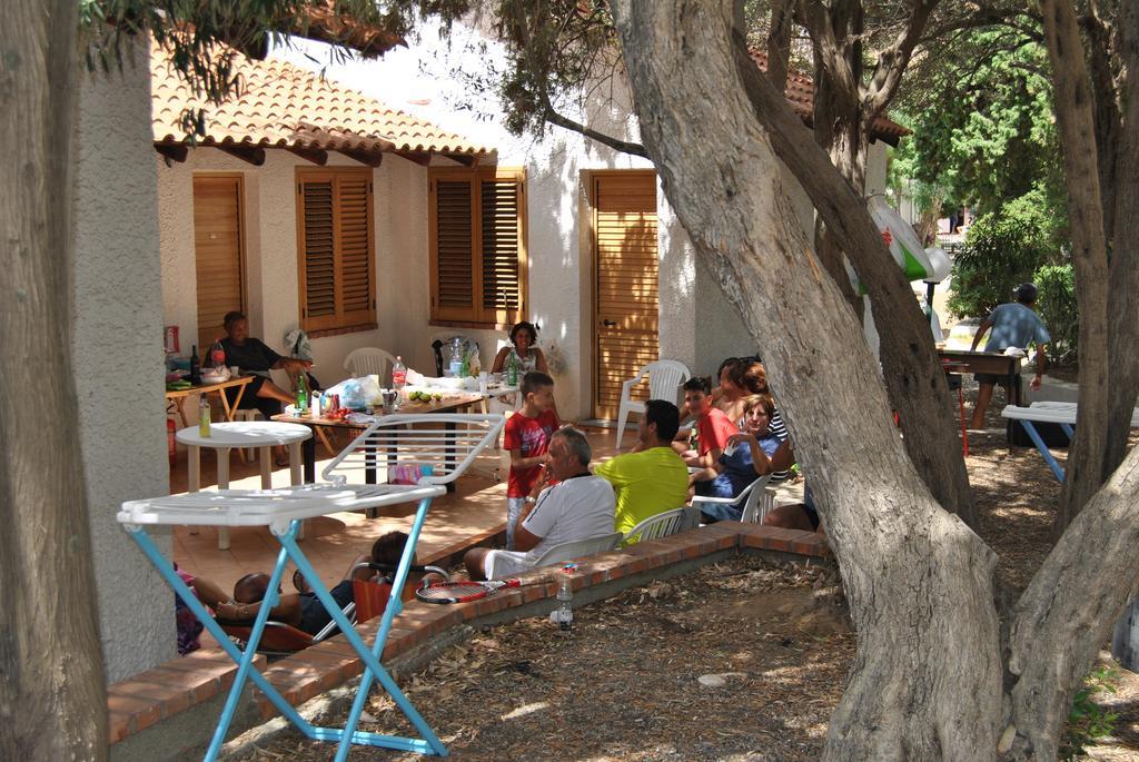 Camping B&B Gioiosa Gioiosa Marea Zewnętrze zdjęcie