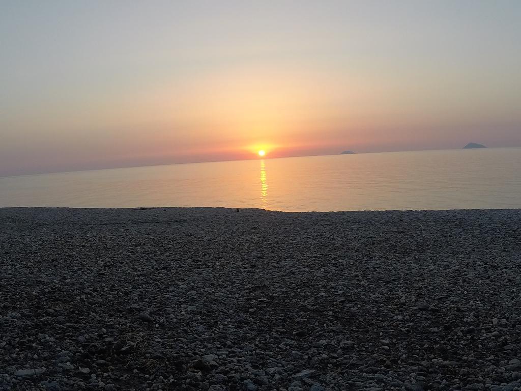 Camping B&B Gioiosa Gioiosa Marea Zewnętrze zdjęcie