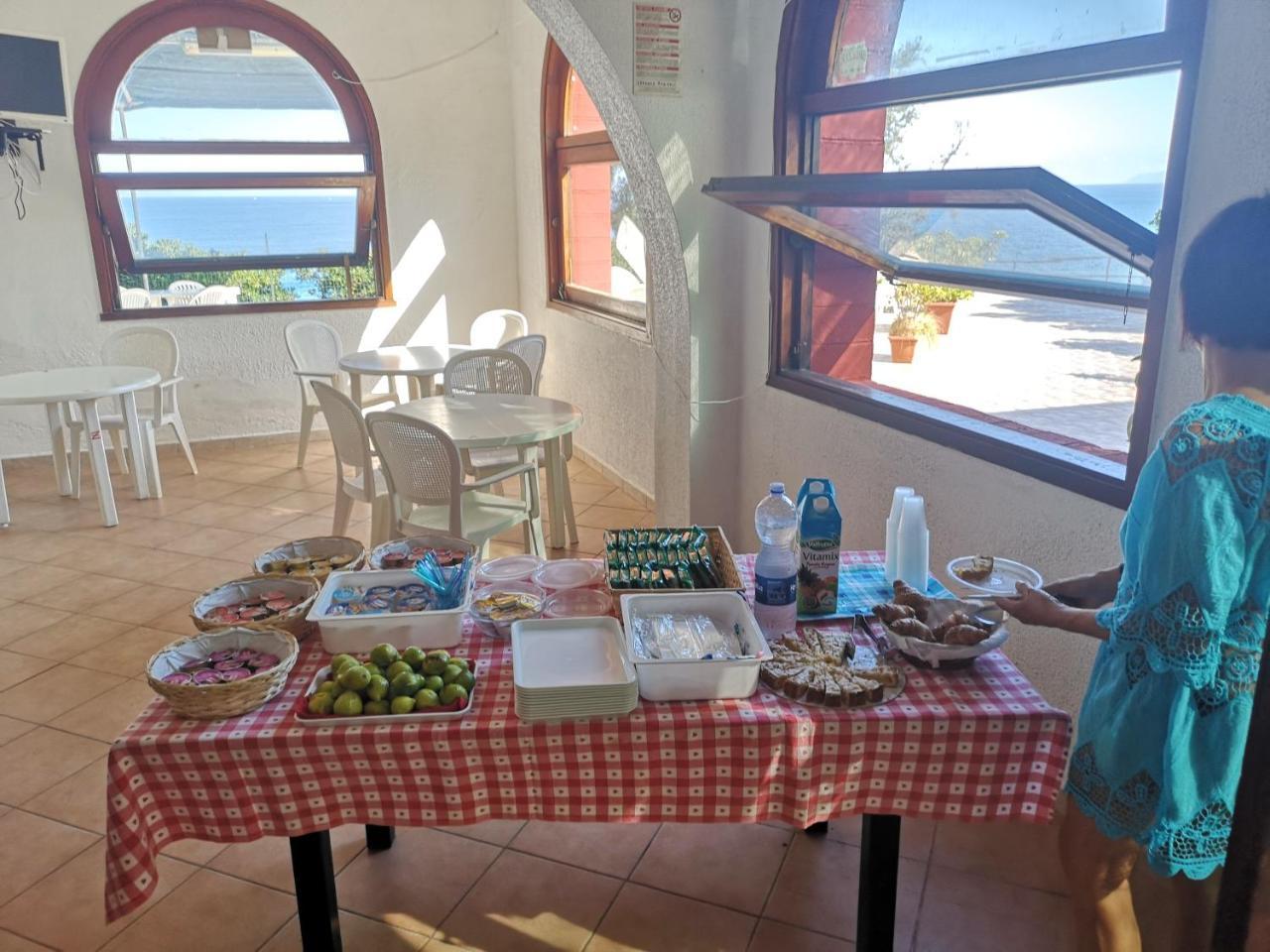 Camping B&B Gioiosa Gioiosa Marea Zewnętrze zdjęcie