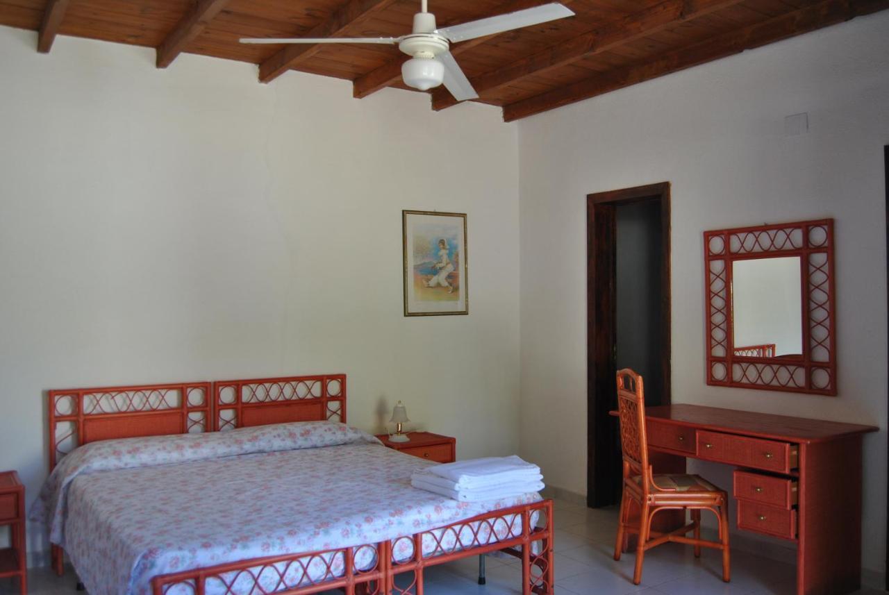 Camping B&B Gioiosa Gioiosa Marea Zewnętrze zdjęcie