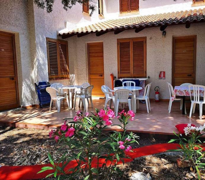 Camping B&B Gioiosa Gioiosa Marea Zewnętrze zdjęcie